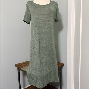 NWT Halston Stretch Travel Dress | Size Medium | Sage Green, comfort and style.